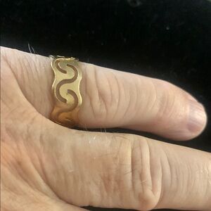 Elegant Gold Wave Ring Bogo
